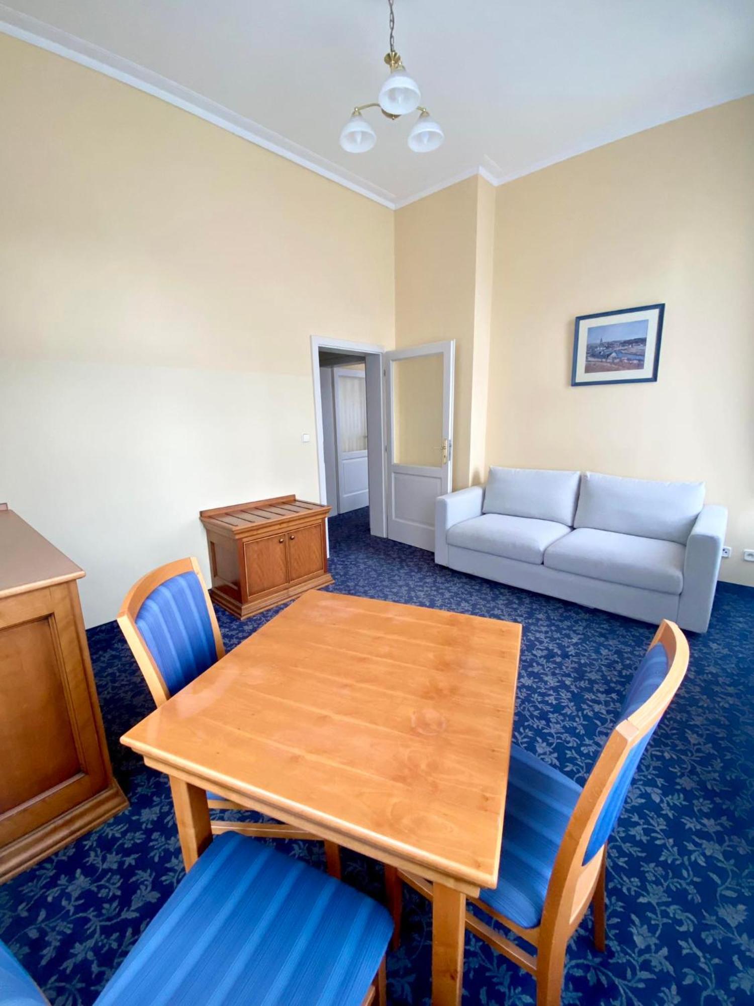 Ontario Hotel Karlsbad