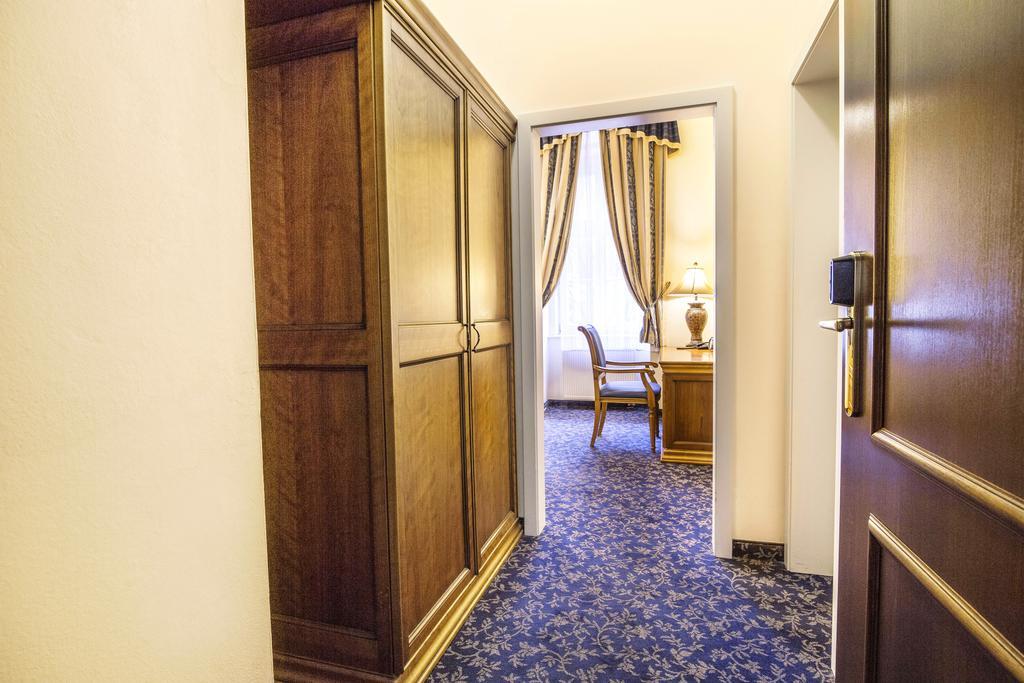 Ontario Hotel Karlsbad