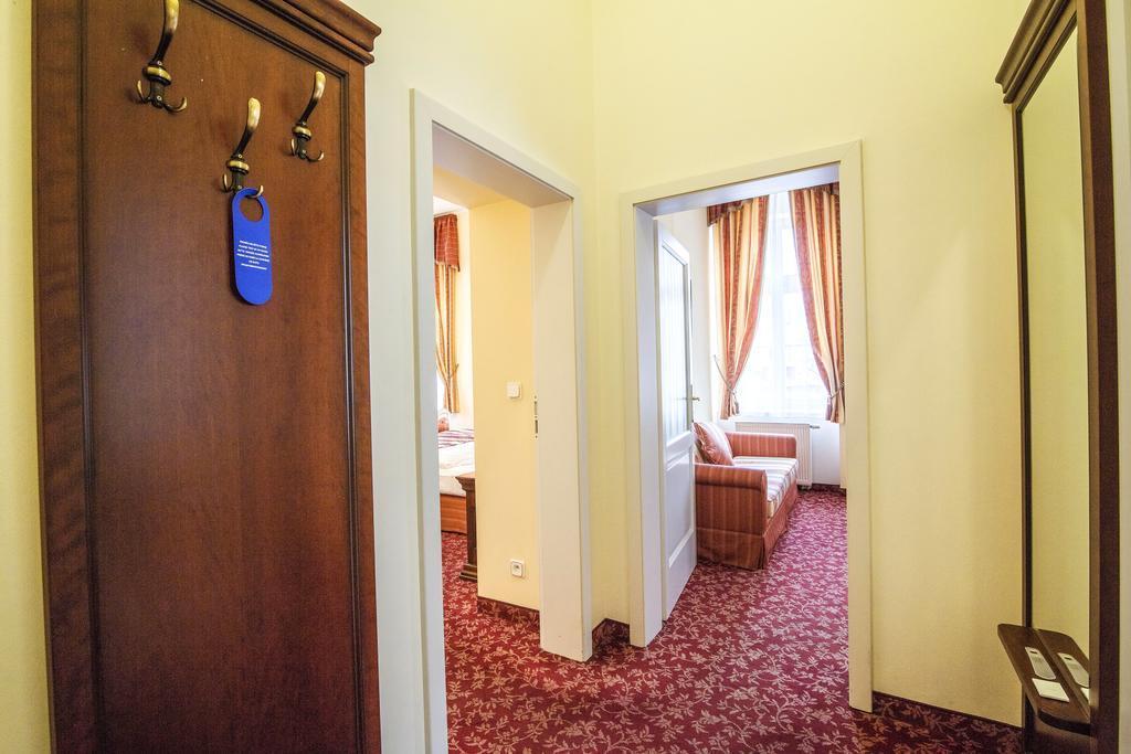 Hotel Ontario